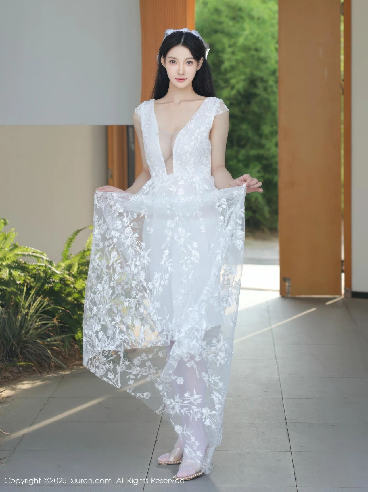 XiuRen 秀人 No.10661 梨霜儿 白色婚纱诱人白色丝袜 - 2