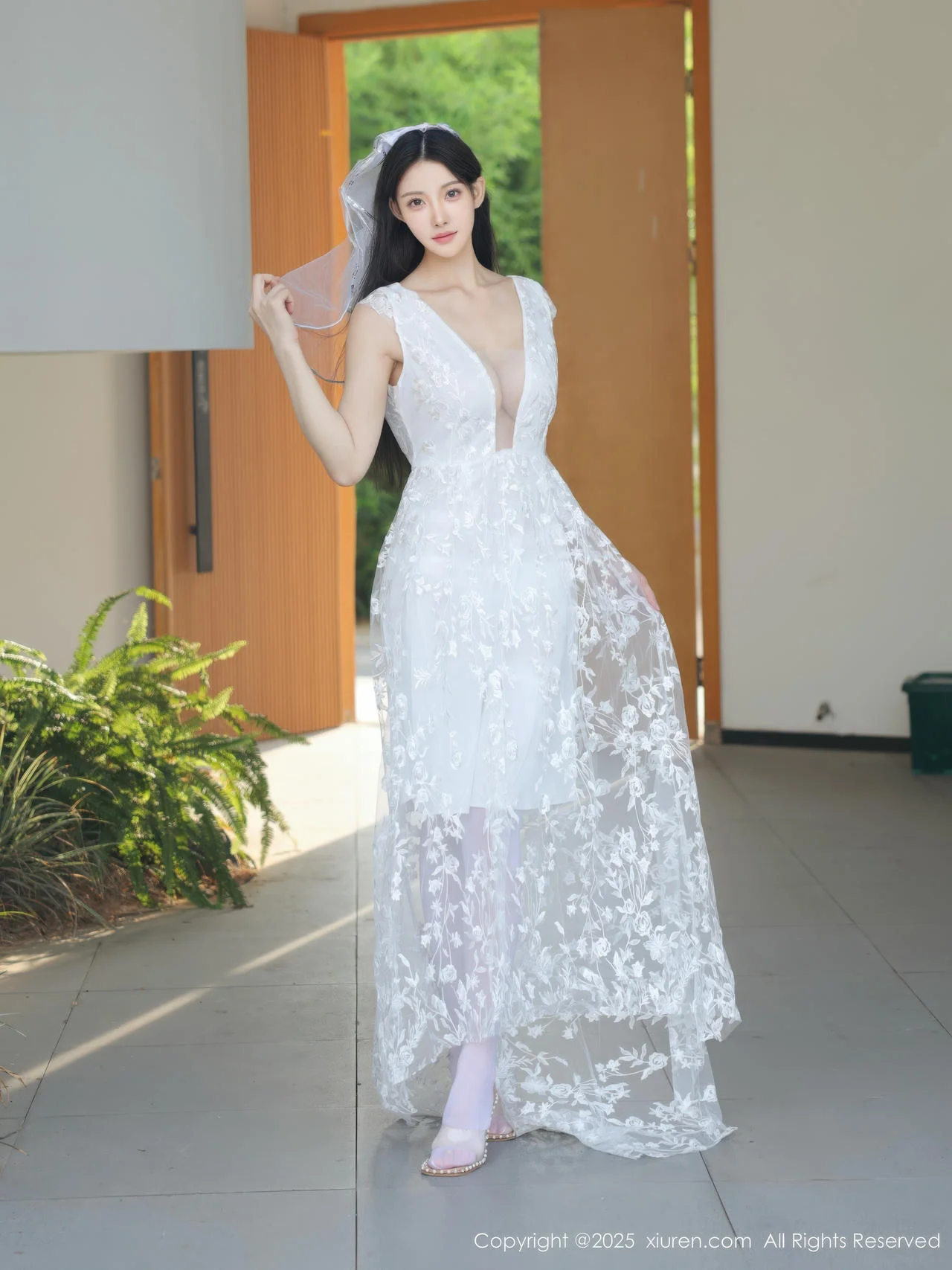 XiuRen 秀人 No.10661 梨霜儿 白色婚纱诱人白色丝袜 - 3