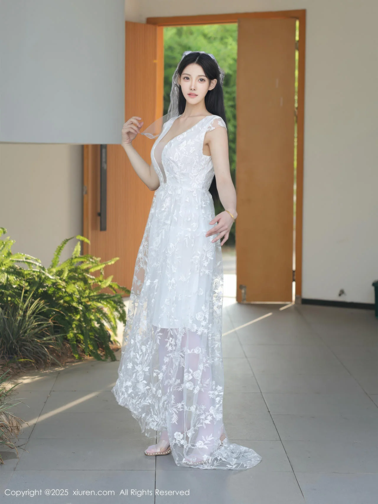 XiuRen 秀人 No.10661 梨霜儿 白色婚纱诱人白色丝袜 - 4