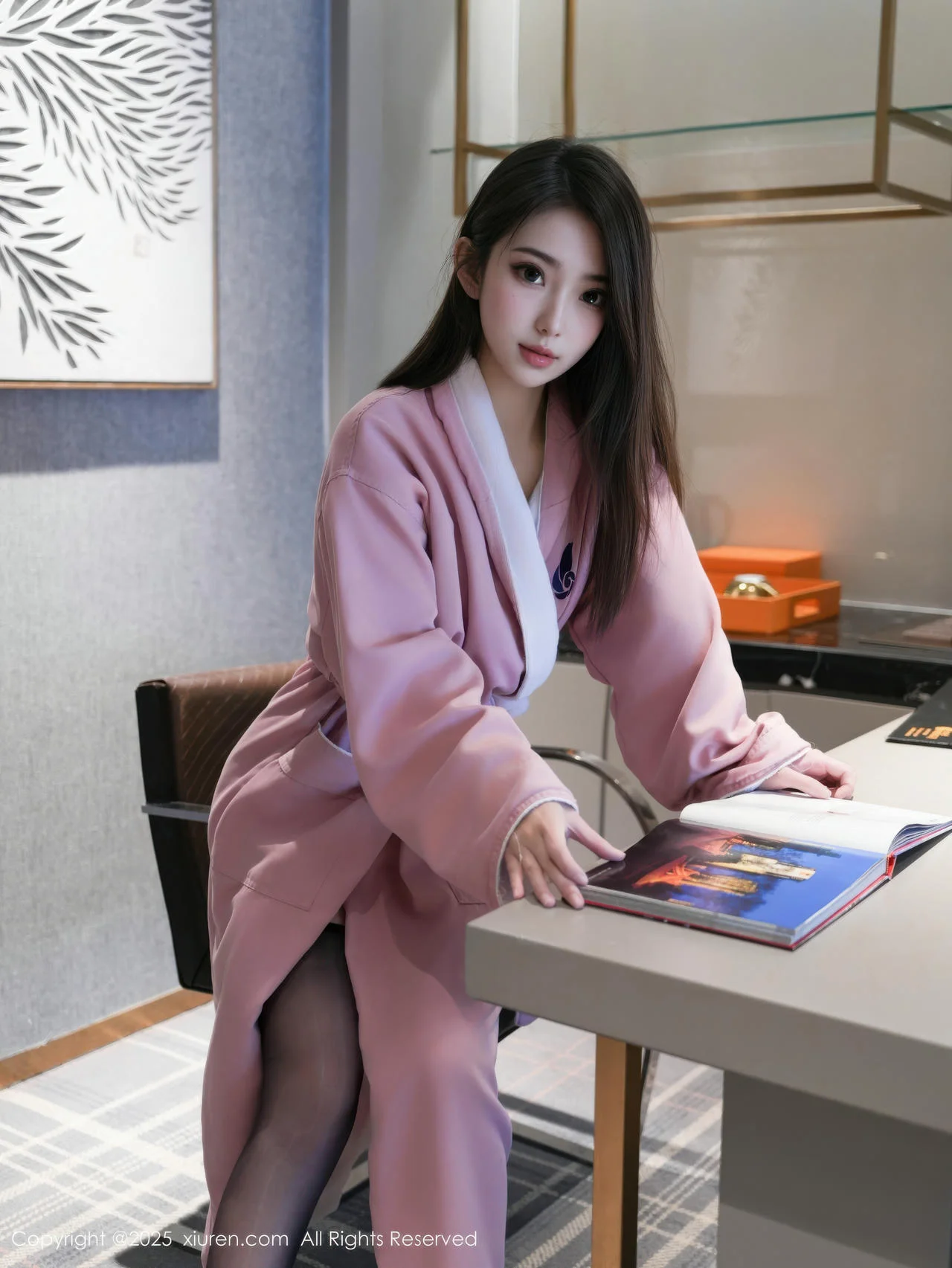 XiuRen 秀人 No.10669 烧烧小桃 性感OL服饰 - 3