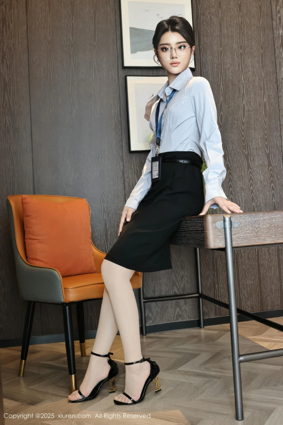 XiuRen 秀人 No.10674 糯梨子 性感OL服饰 - 3