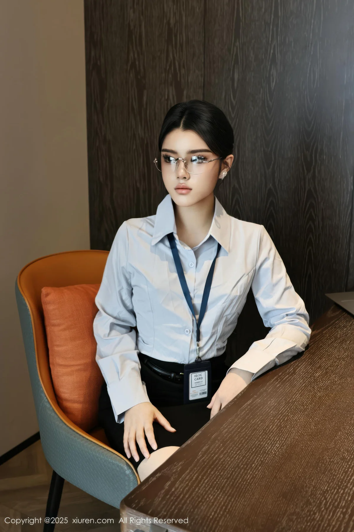 XiuRen 秀人 No.10674 糯梨子 性感OL服饰 - 9