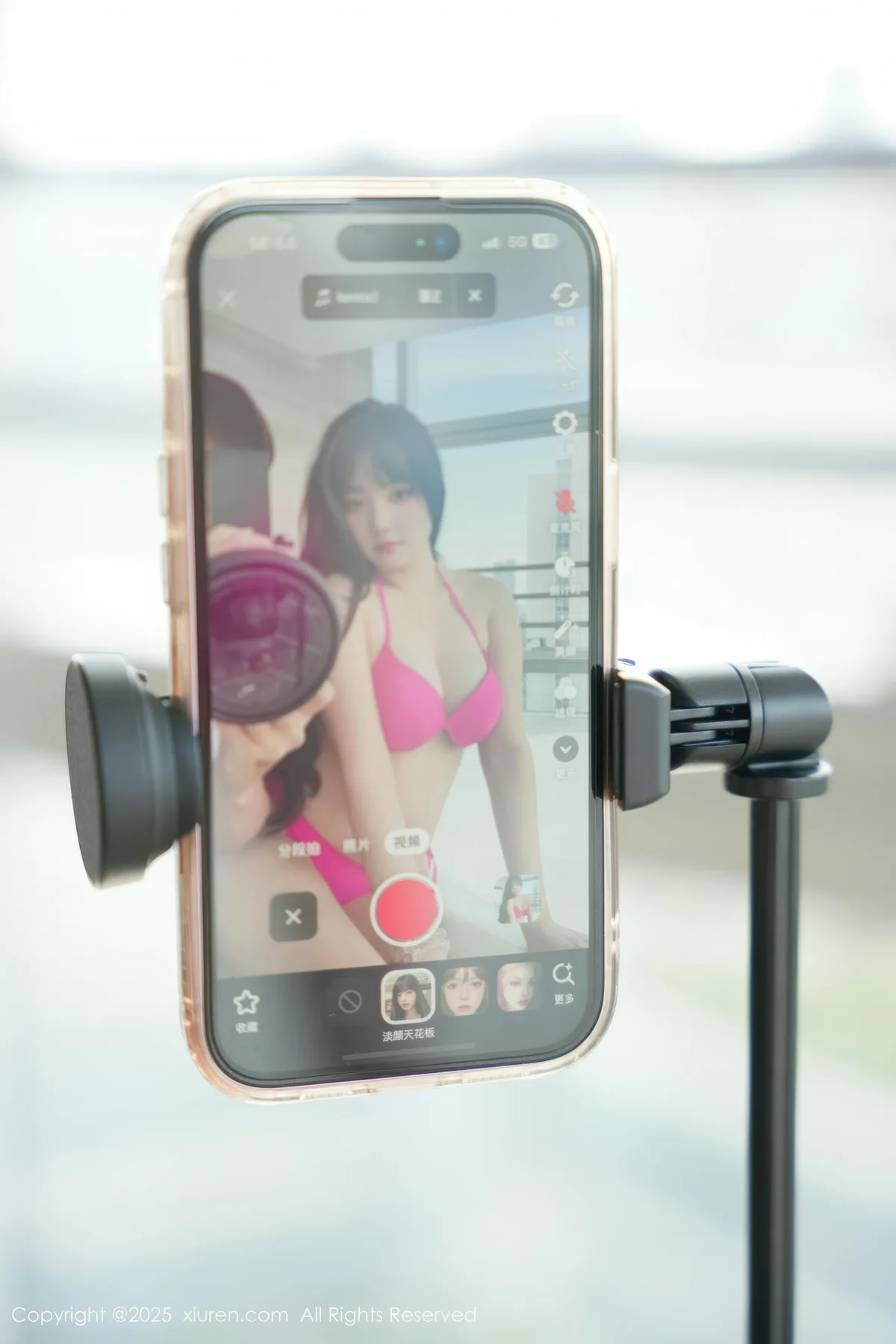 XiuRen 秀人 No.10675 软情 玫红色比基尼 - 1