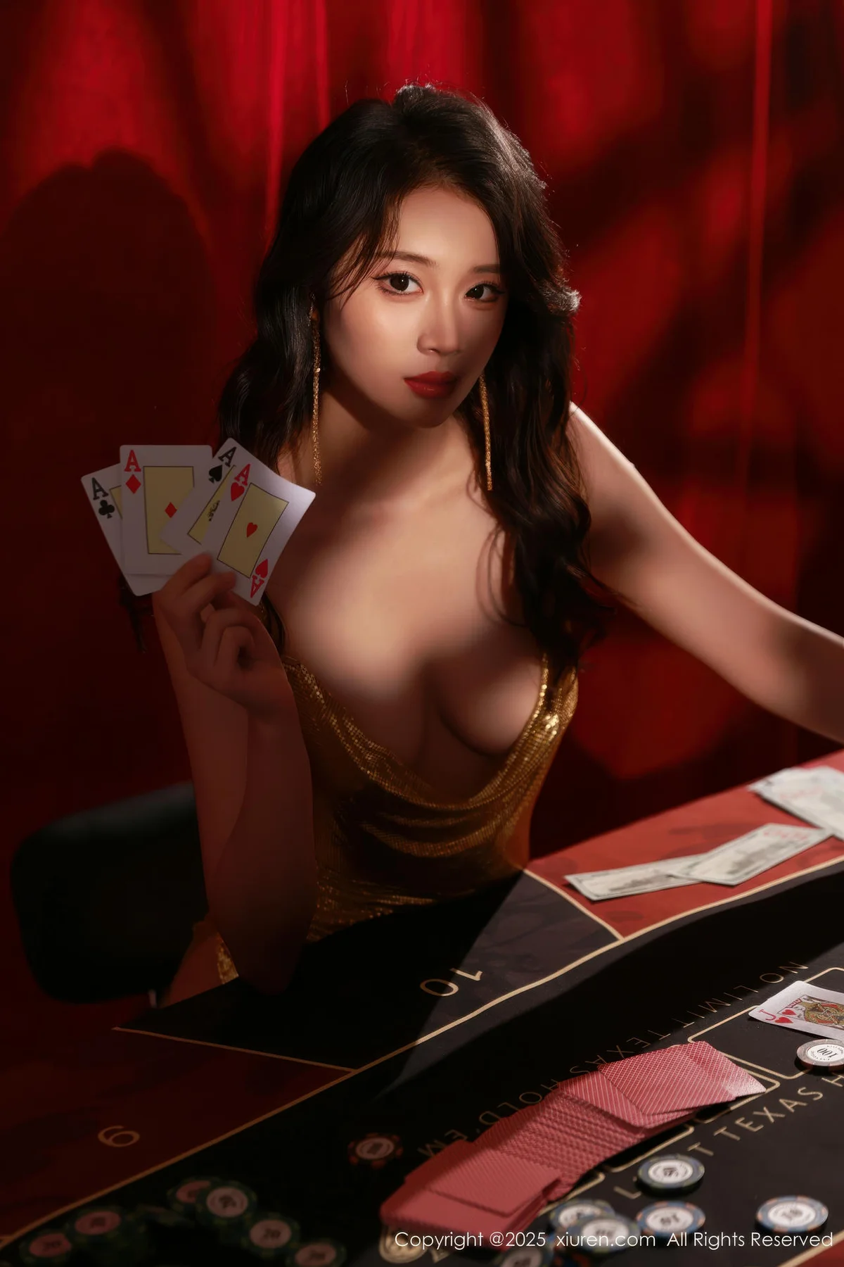 XiuRen 秀人 No.10681 南乔 金色吊带情趣内衣 - 4