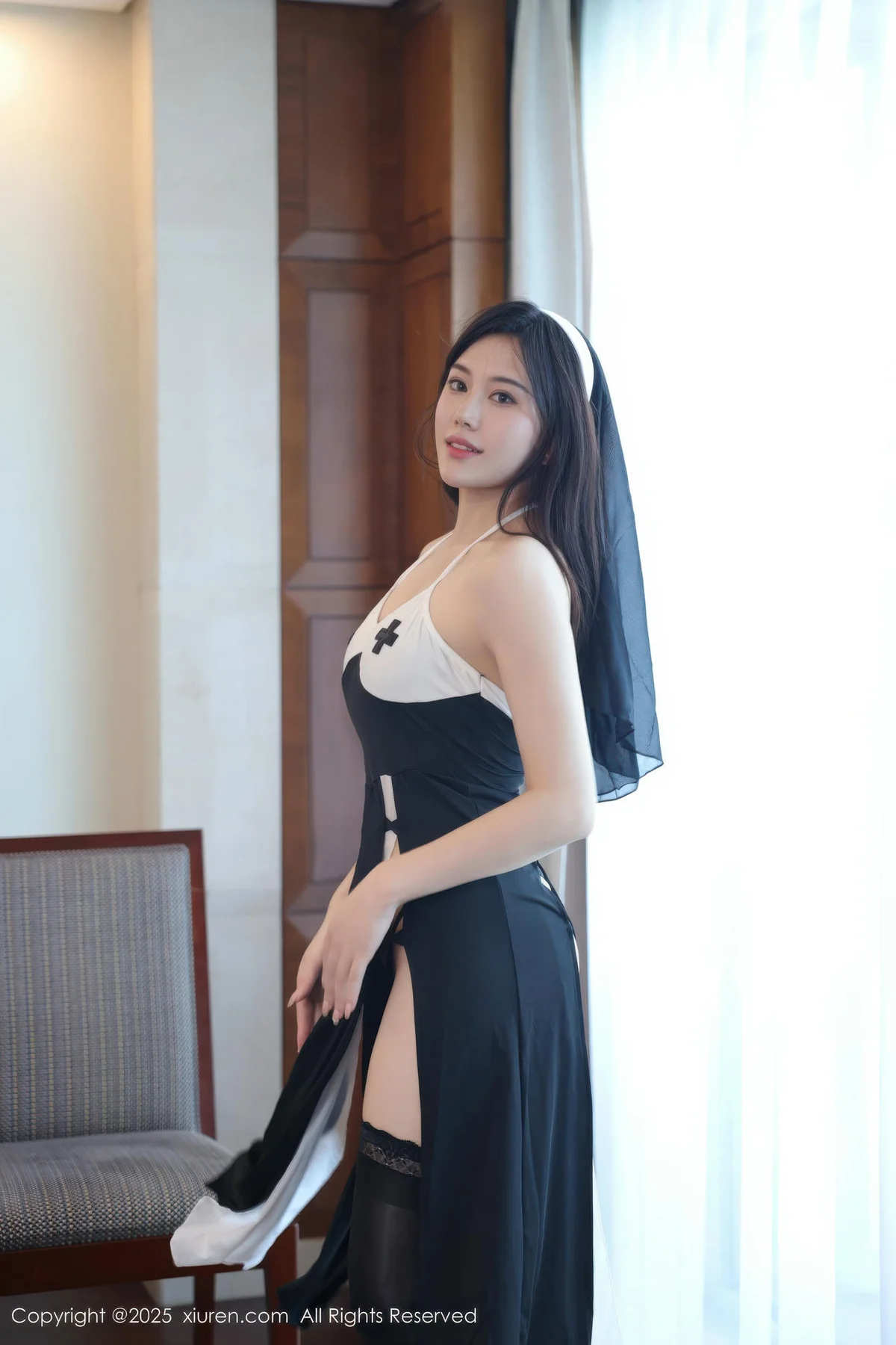 XiuRen 秀人 No.10690 白薇薇vcvc 性感黑白修女服饰 - 9