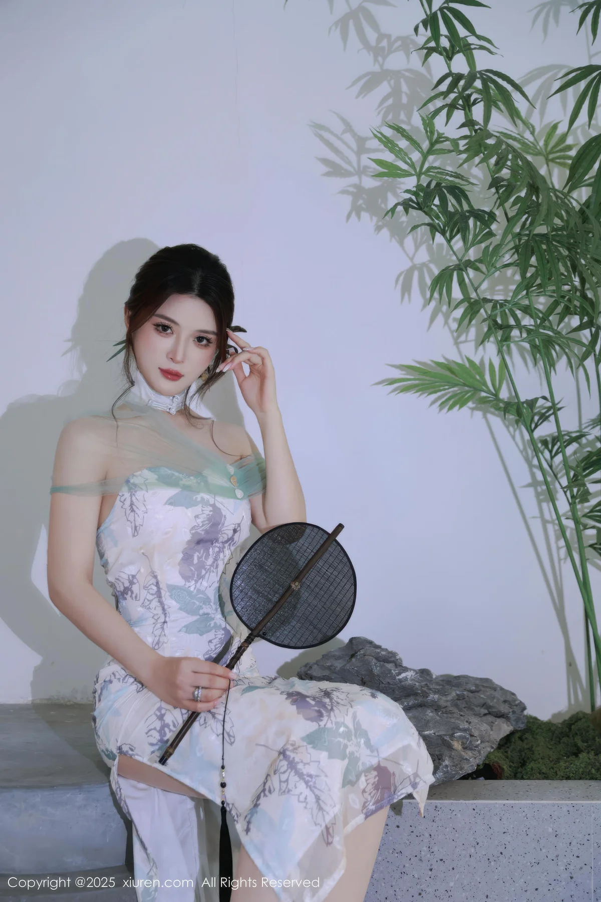 XiuRen 秀人 No.10694 阿依莎  浅色古风服饰 - 2