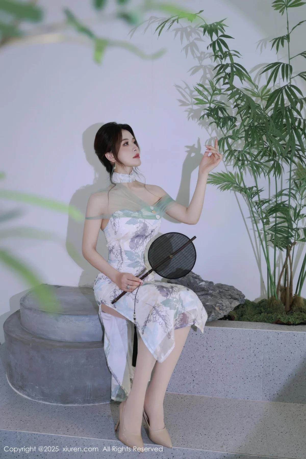 XiuRen 秀人 No.10694 阿依莎  浅色古风服饰 - 3