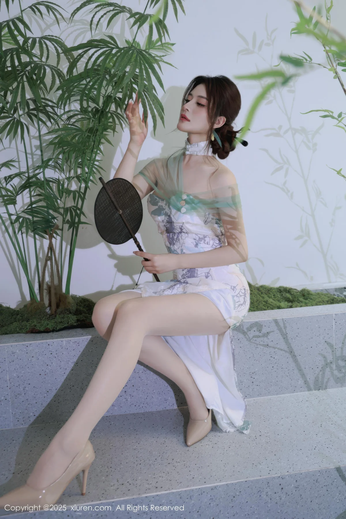 XiuRen 秀人 No.10694 阿依莎  浅色古风服饰 - 8