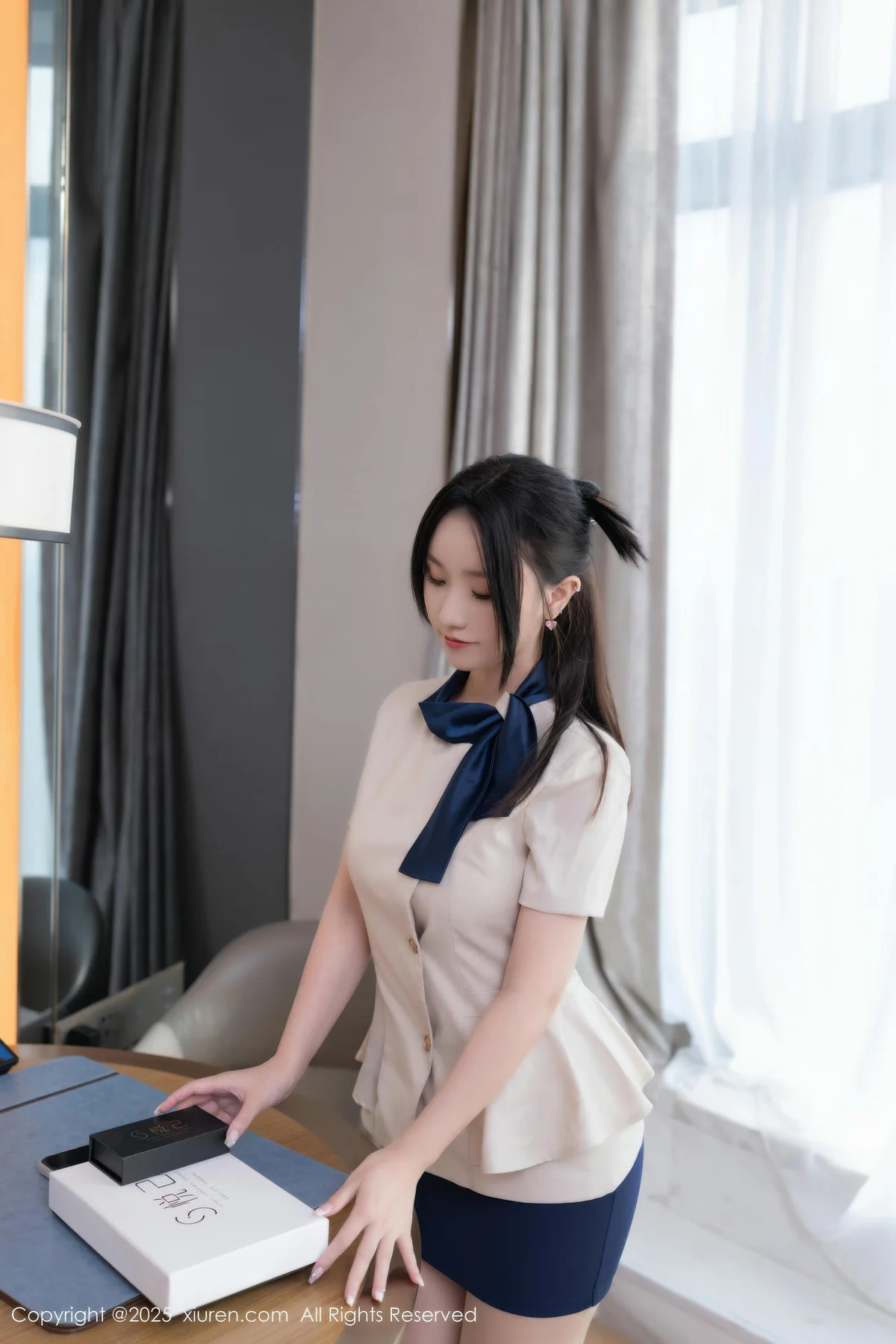 XiuRen 秀人 No.10697 杏子Yada 诱人肉色丝袜 - 10