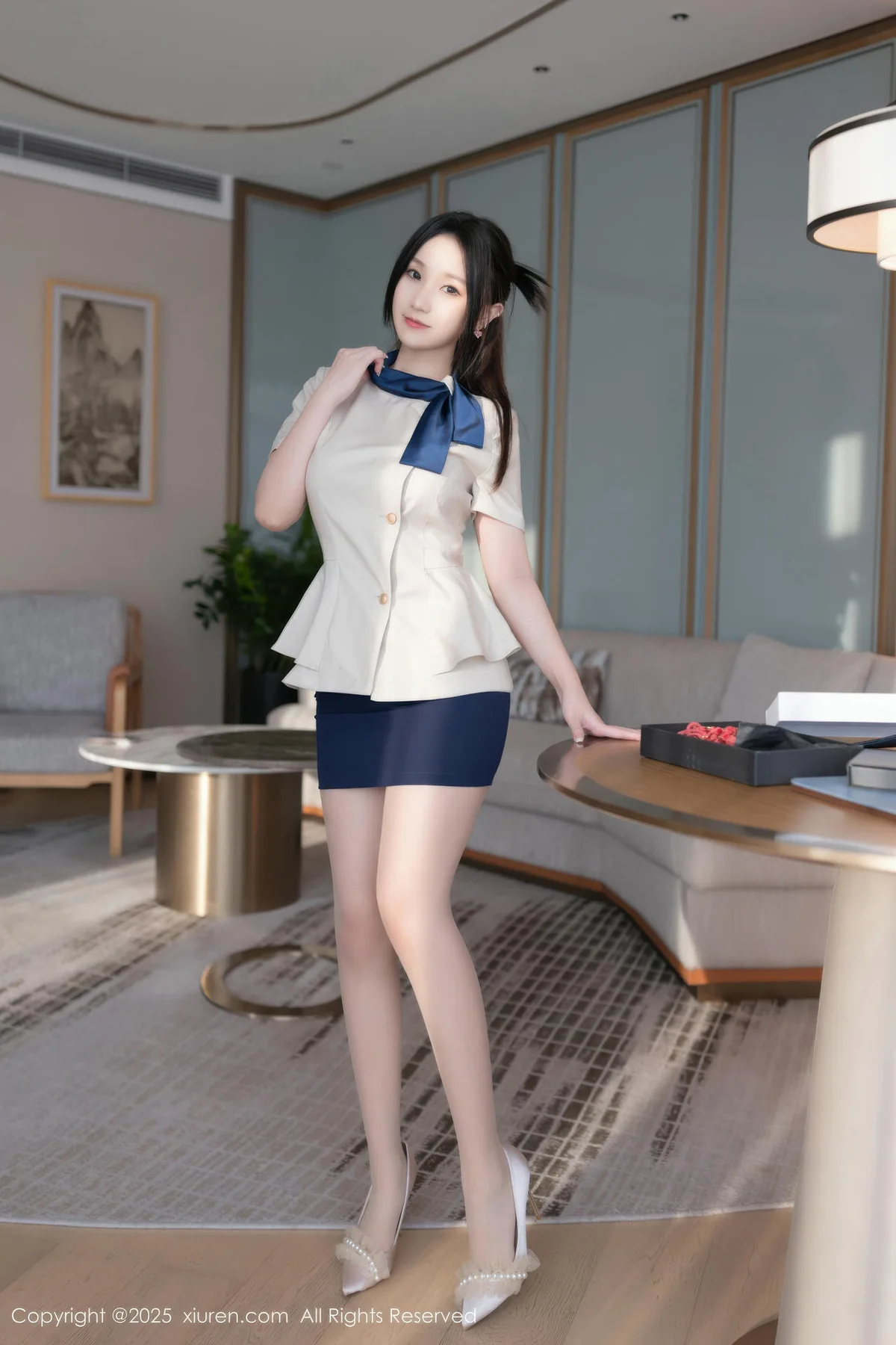 XiuRen 秀人 No.10697 杏子Yada 诱人肉色丝袜 - 4