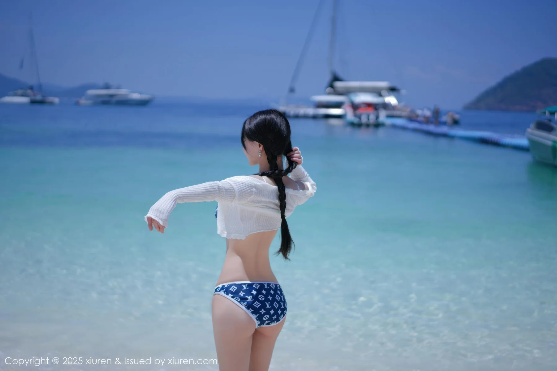 XiuRen 秀人 No.10699 心上可Flora 比基尼情趣旅拍 - 7