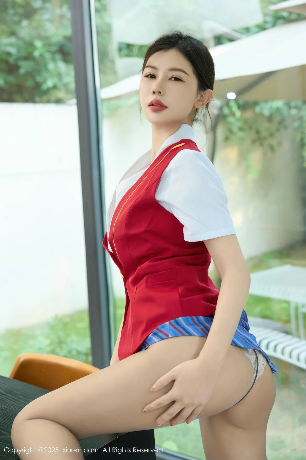 XiuRen 秀人 No.10703 尹甜甜 红色乘务员制服 - 2