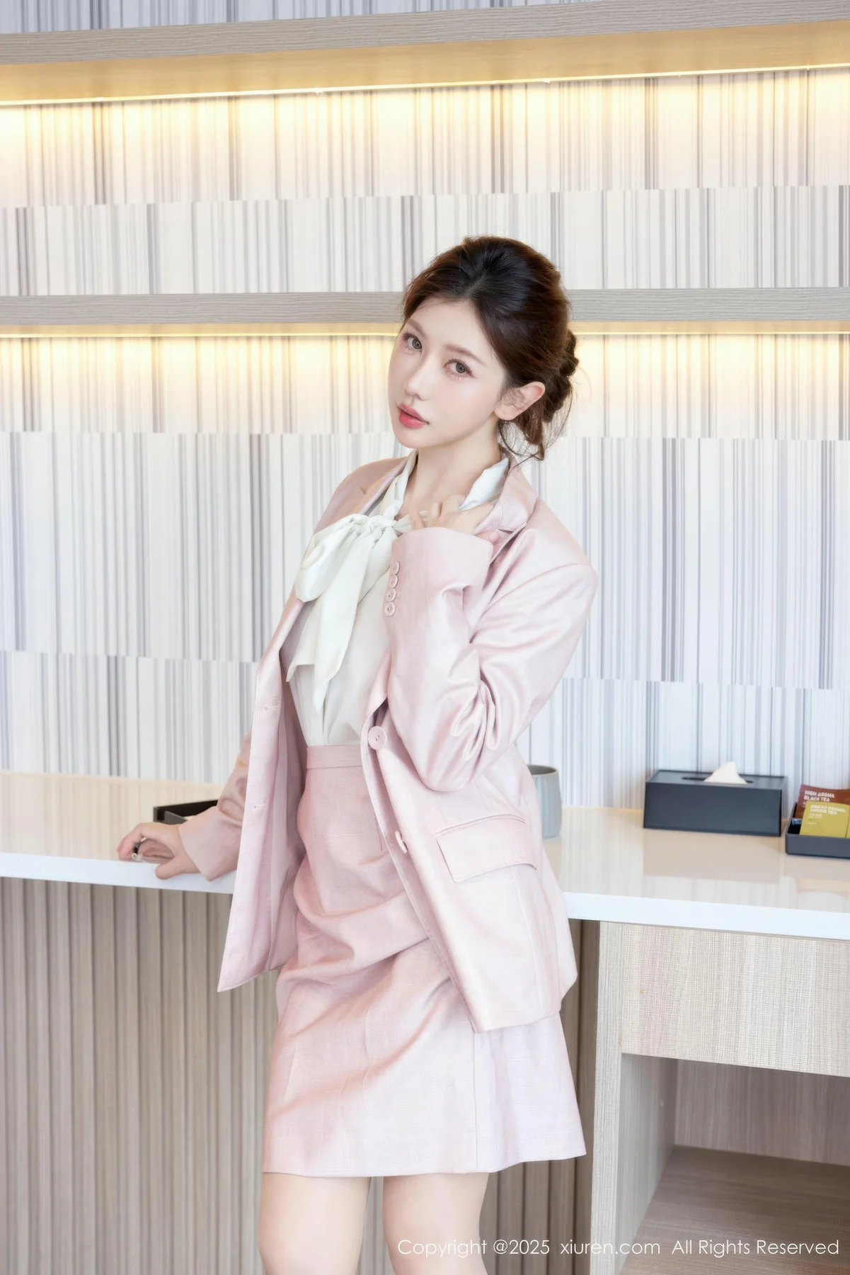 XiuRen 秀人 No.10728 尹甜甜  肉色丝袜 - 4