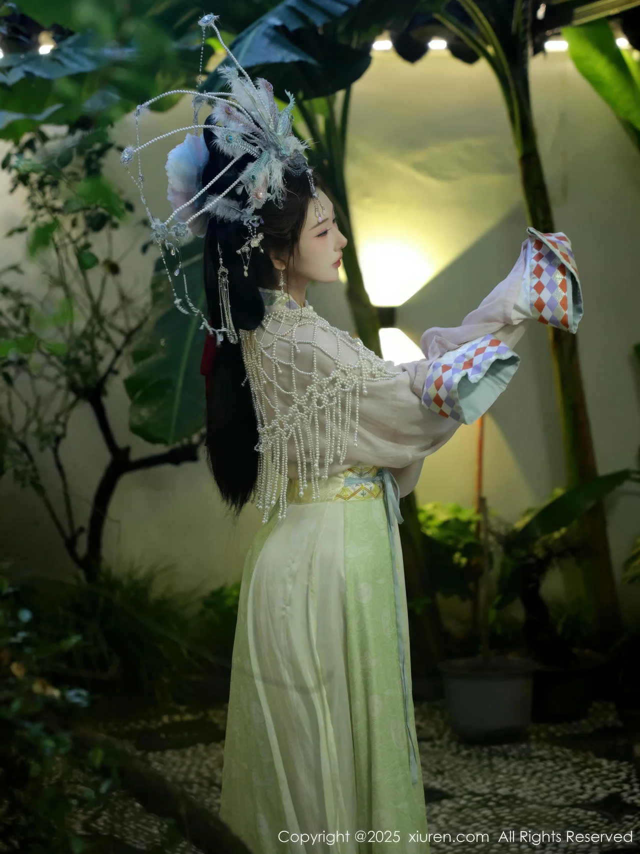 XiuRen 秀人 No.10736 金允希Yuki 女儿国国王主题 - 2