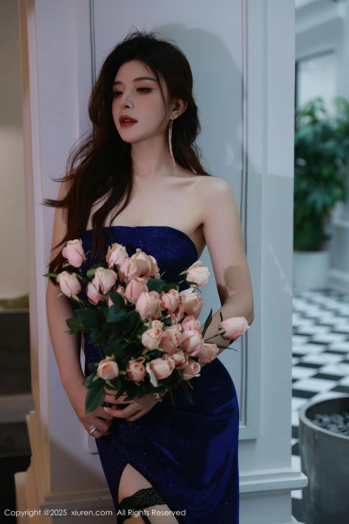 XiuRen 秀人 No.10740 阿依莎 蓝色连衣裙搭配 - 3