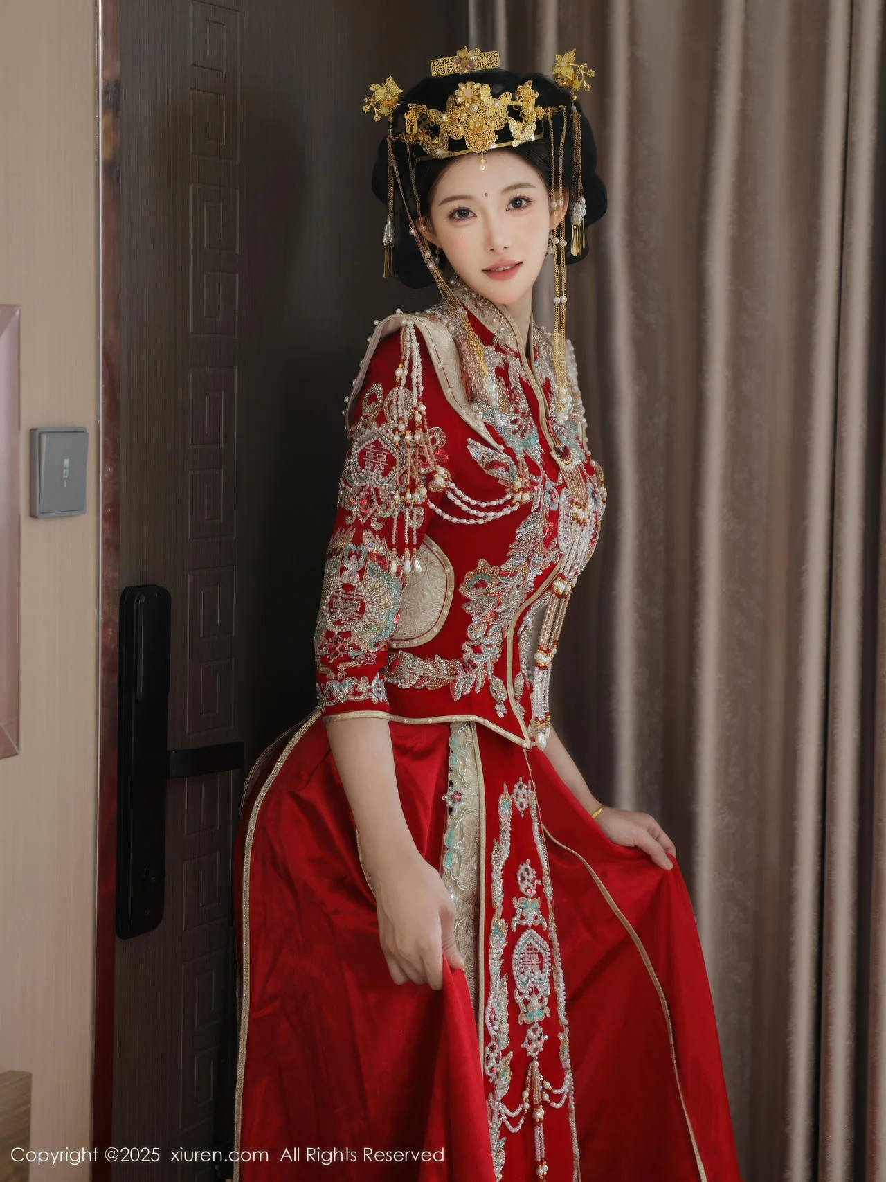 XiuRen 秀人 No.10742 梨霜儿 红色新娘服饰 - 3