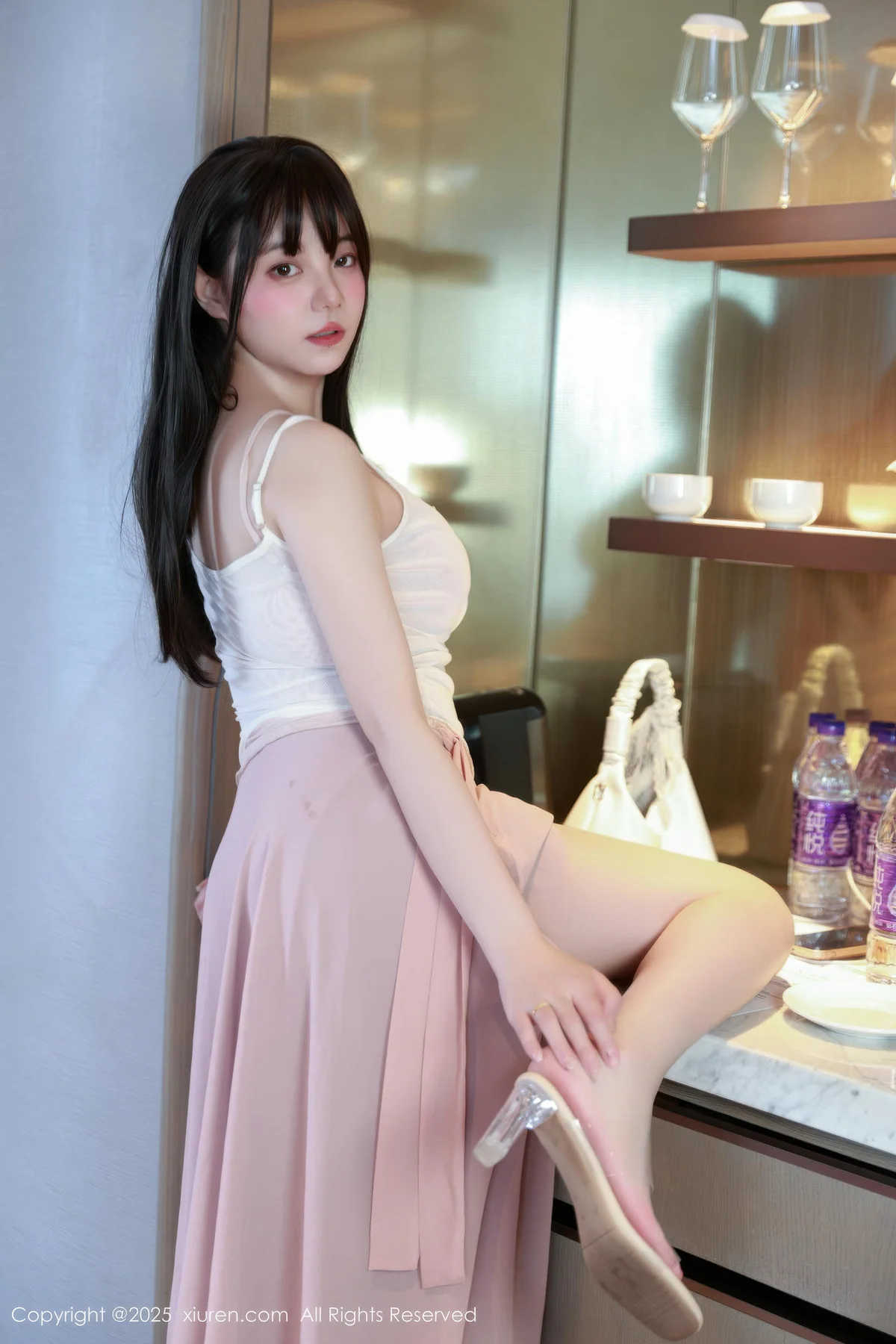 XiuRen 秀人 No.10746 软情 粉色内衣曼妙身姿 - 8