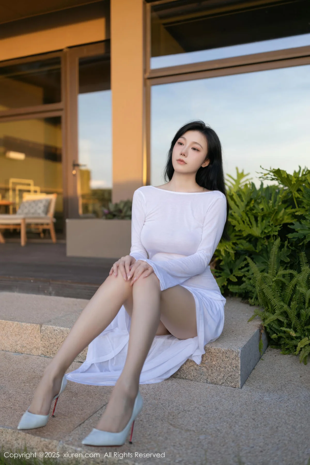 XiuRen 秀人 No.10747 安然anran 白色连衣裙诱人肉色丝袜 - 8