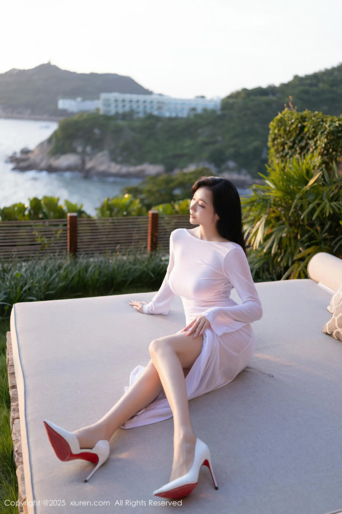 XiuRen 秀人 No.10747 安然anran 白色连衣裙诱人肉色丝袜 - 7