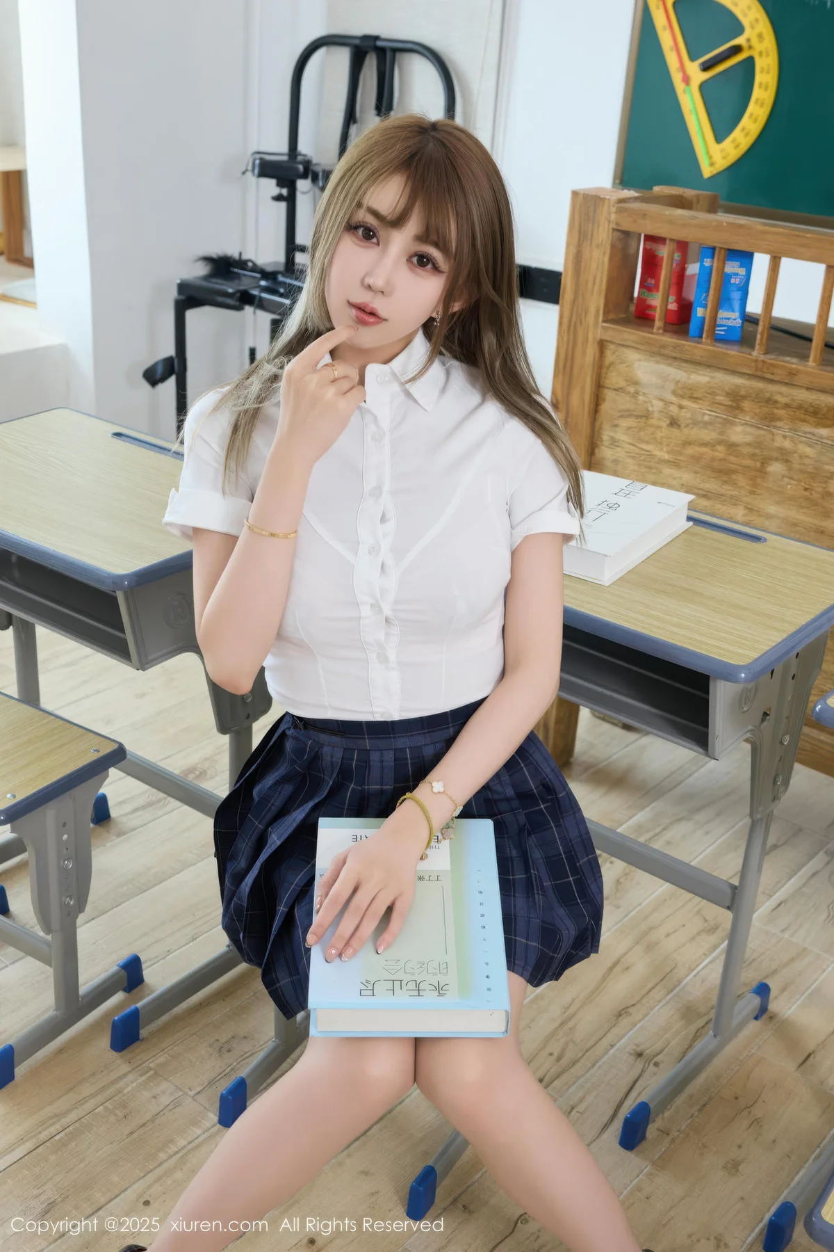 XiuRen 秀人 No.10750 Zoe柚柚 教室场景性感JK服装， - 1