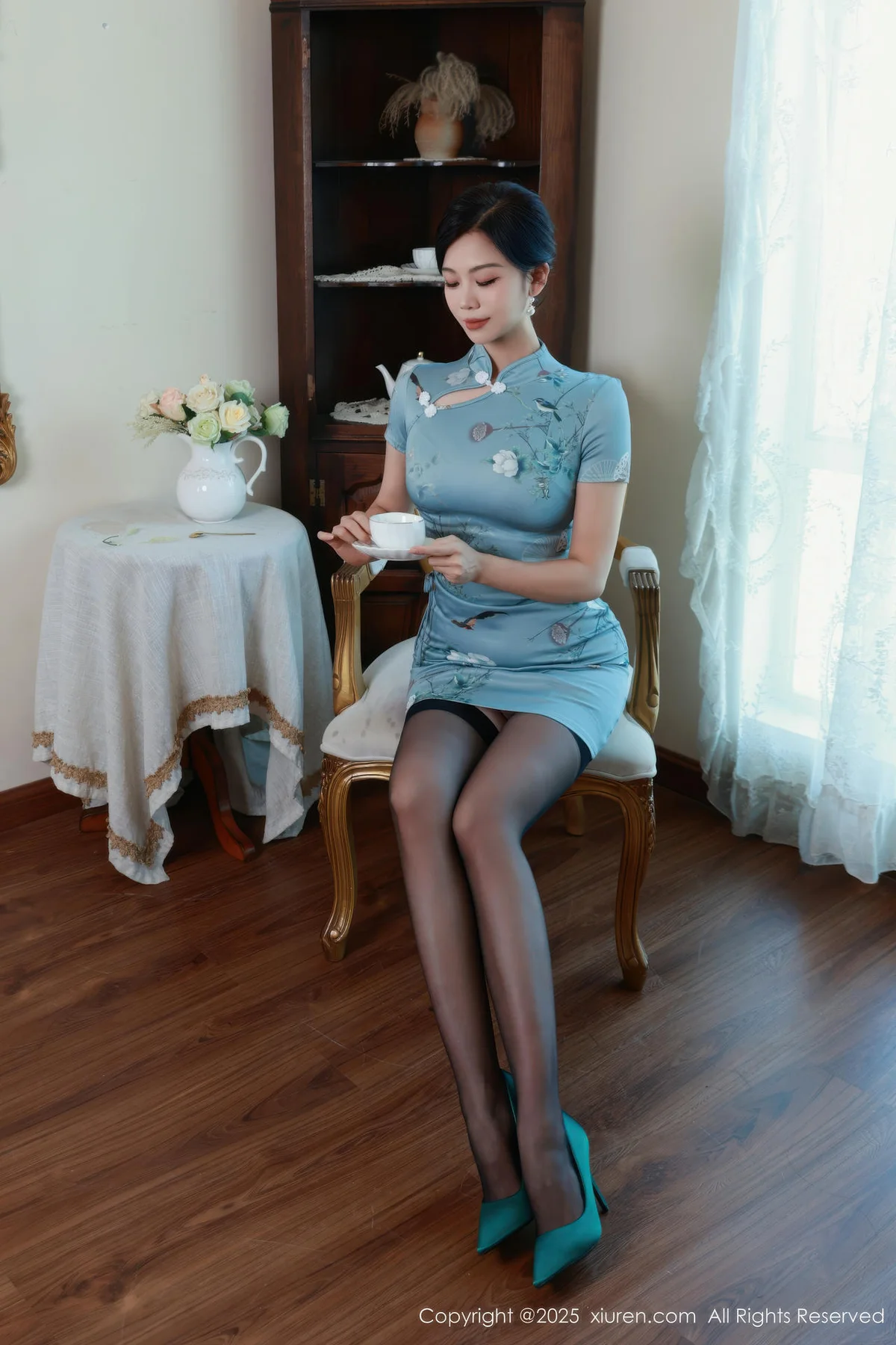 XiuRen 秀人 No.10753 玫瑰我爱你 蓝色旗袍搭配 - 4