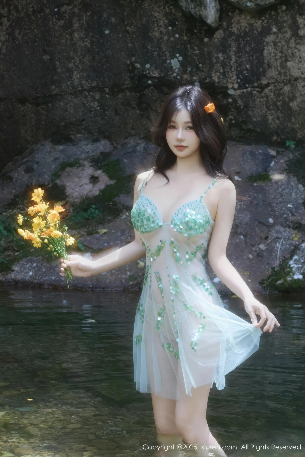 XiuRen 秀人 No.10756 尹甜甜 性感小溪亮片裙 - 4