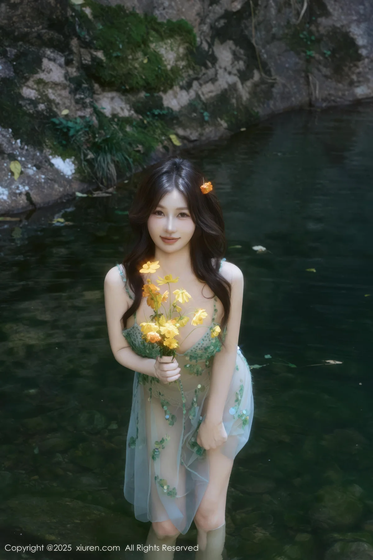 XiuRen 秀人 No.10756 尹甜甜 性感小溪亮片裙 - 9