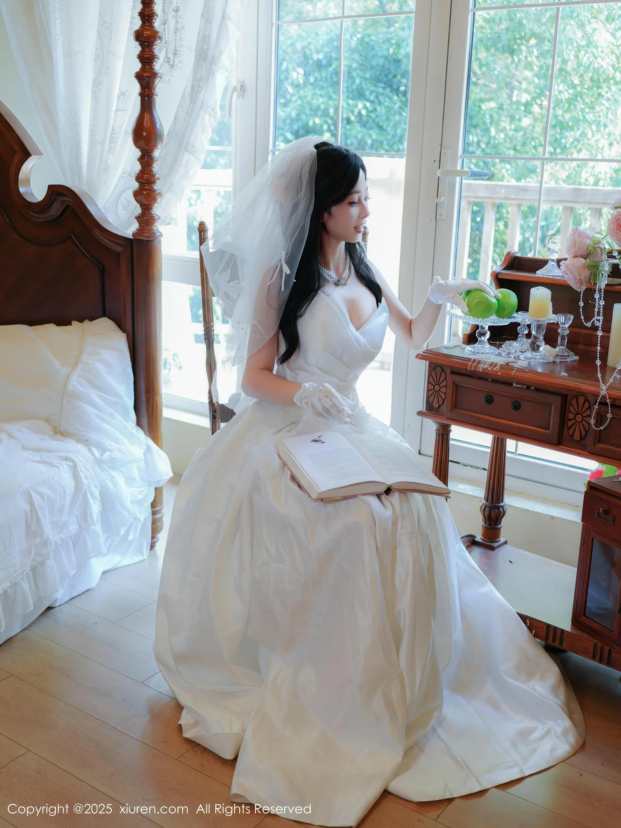XiuRen 秀人 No.10769 朱朱molly 白色婚纱白色丝袜 - 2