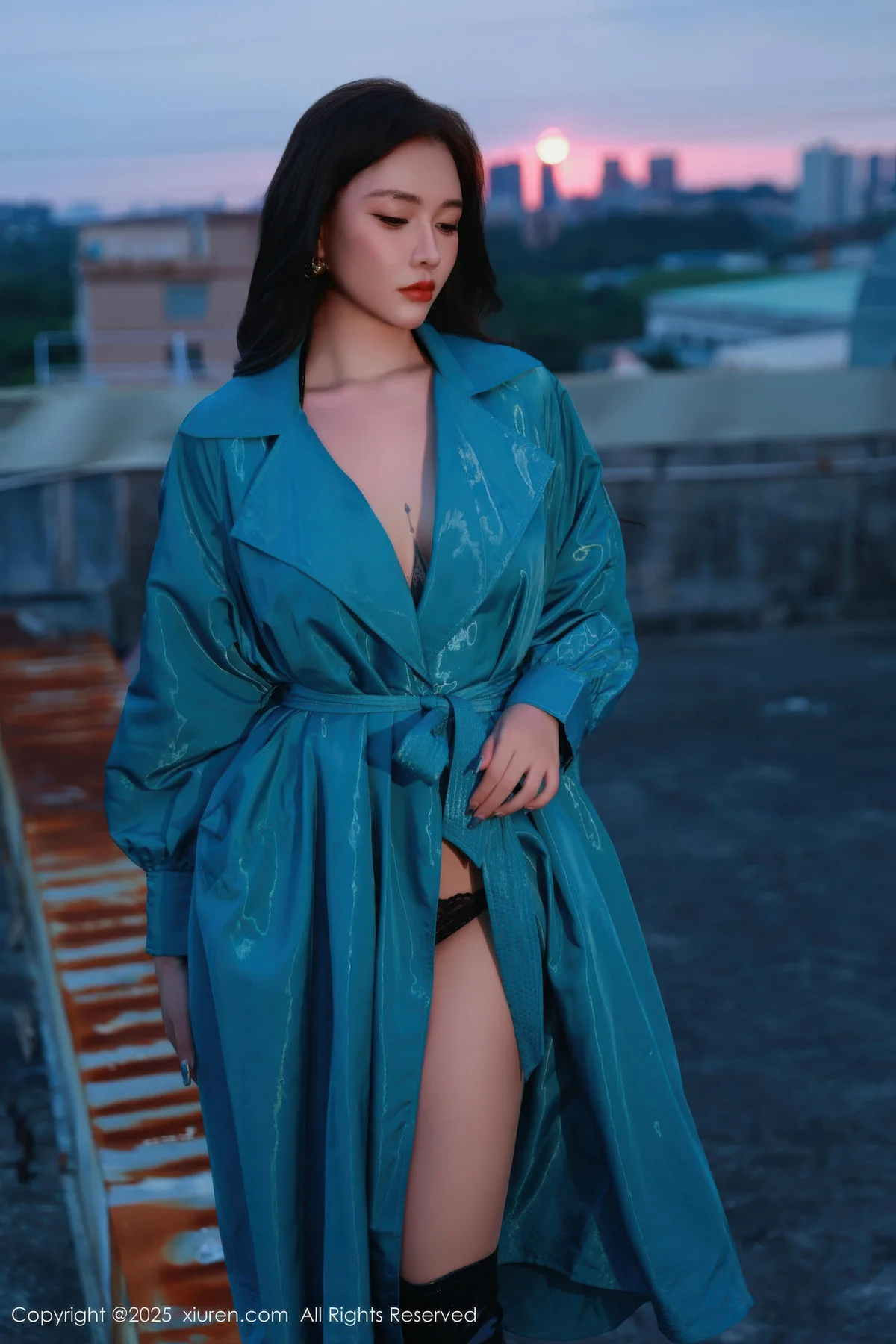 XiuRen 秀人 No.10776 娜比 蓝色风衣情趣内衣 - 3