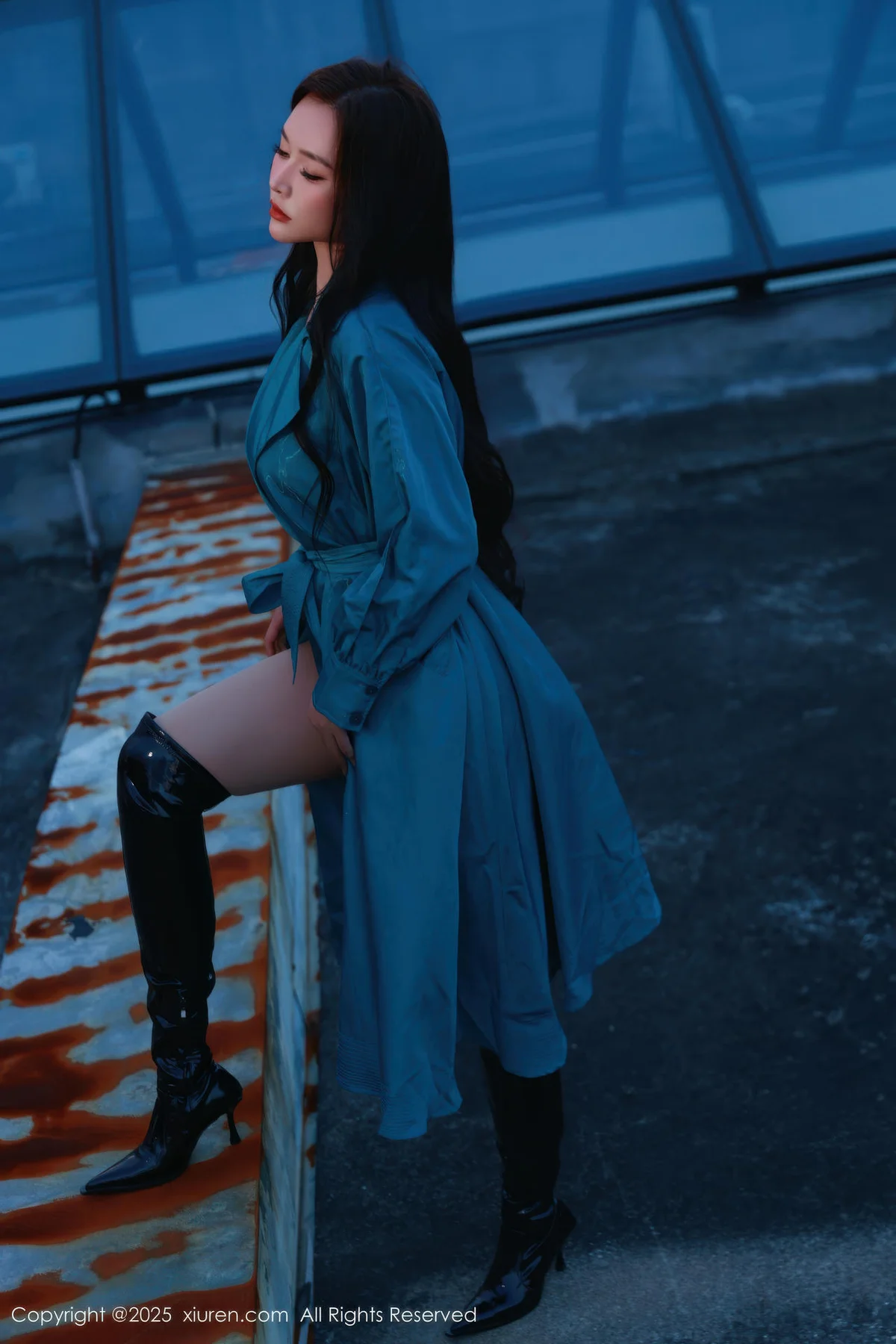 XiuRen 秀人 No.10776 娜比 蓝色风衣情趣内衣 - 6