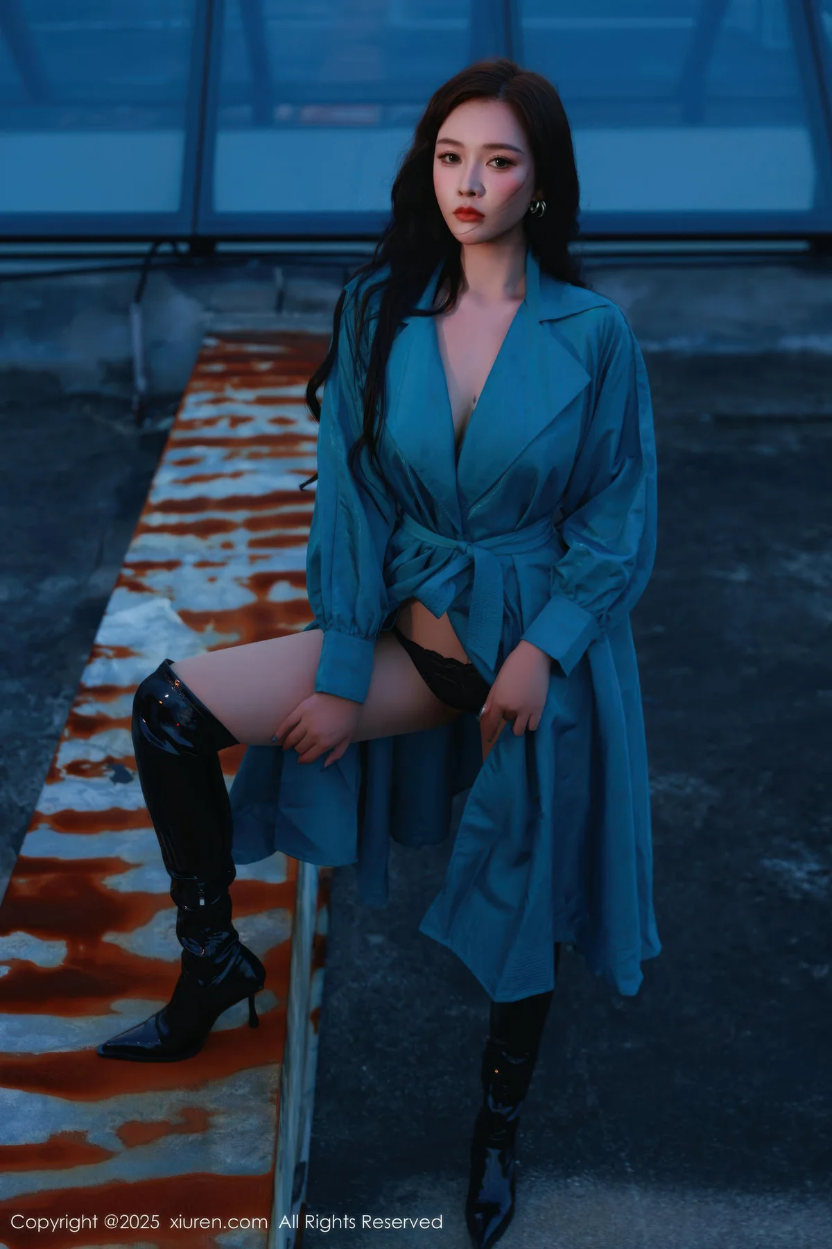 XiuRen 秀人 No.10776 娜比 蓝色风衣情趣内衣 - 7