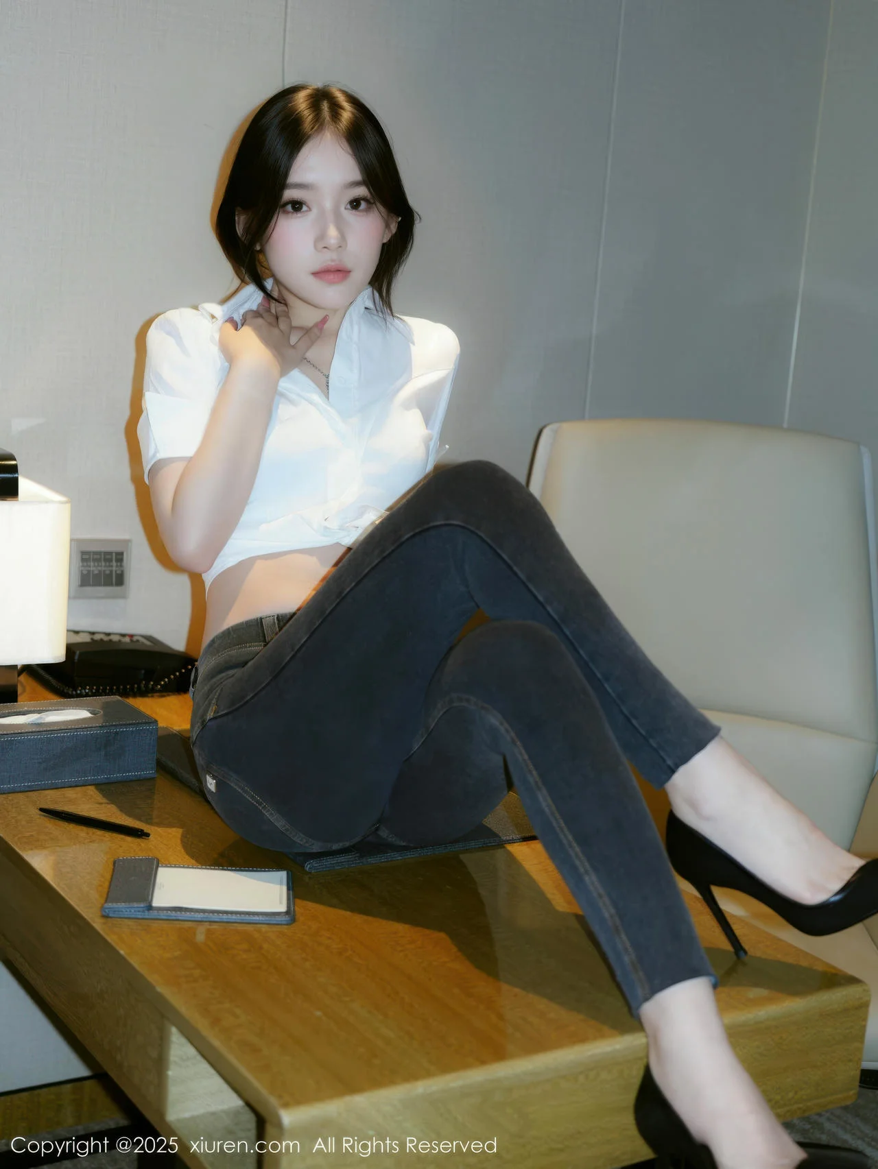 XiuRen 秀人 No.10785 汁汁  白T搭配简约长裤 - 9