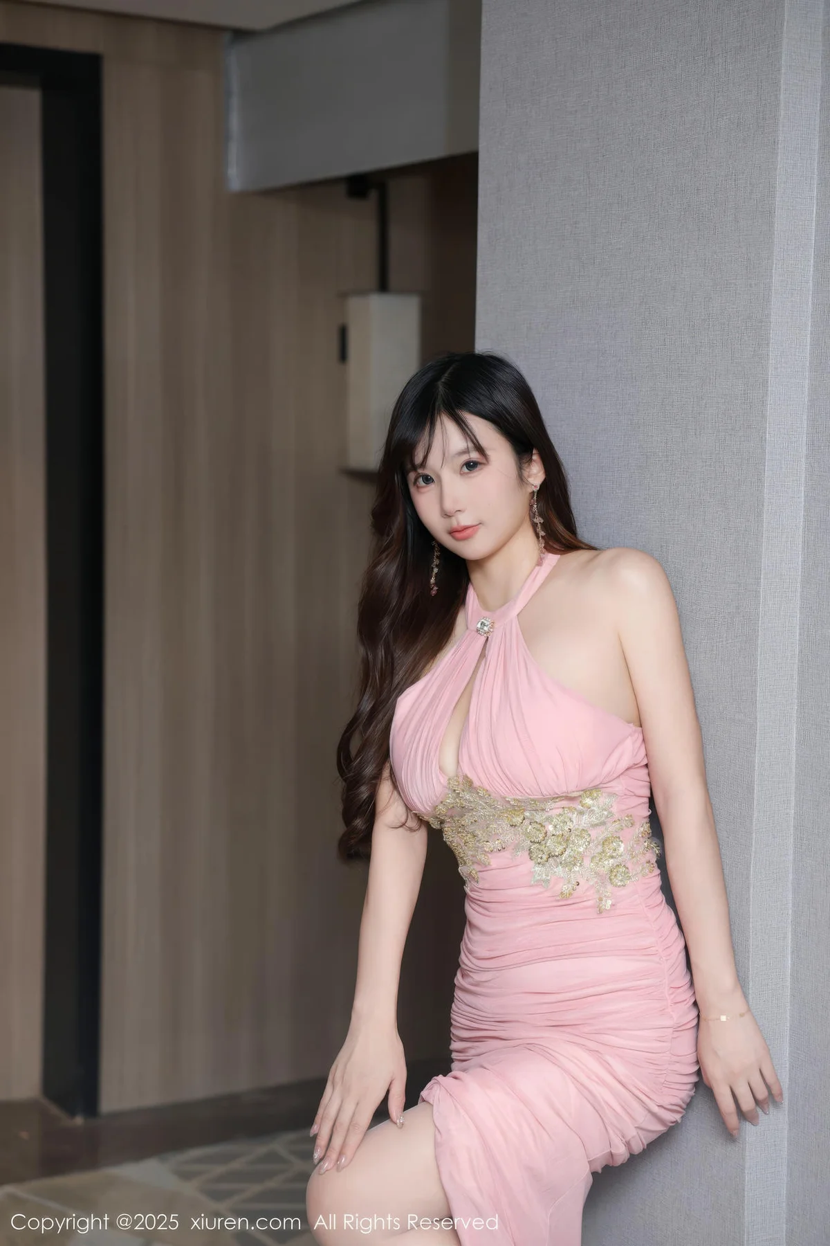 XiuRen 秀人 No.10786 小肉肉咪 巨乳极致美腿性感动人 - 6