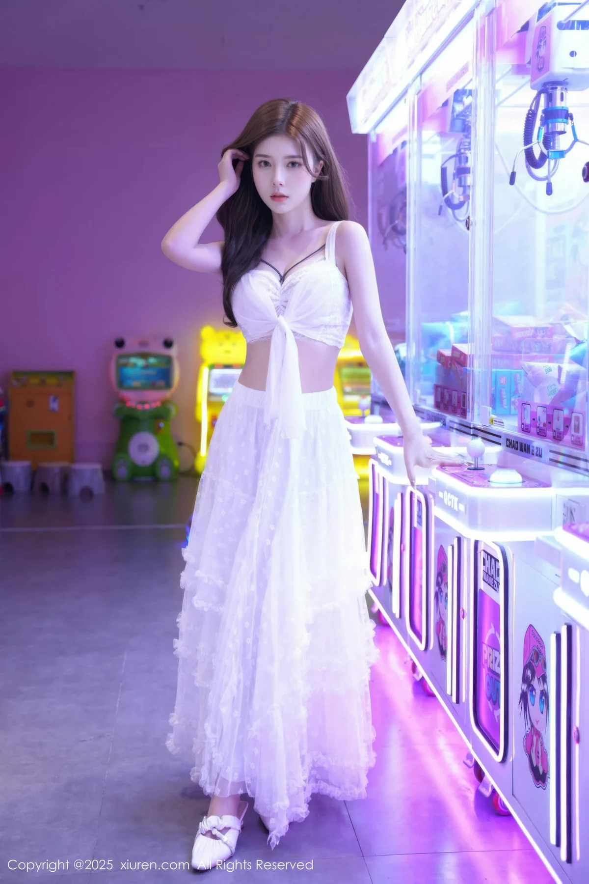 XiuRen 秀人 No.10791 拍黄瓜girl 白色连衣裙 - 3