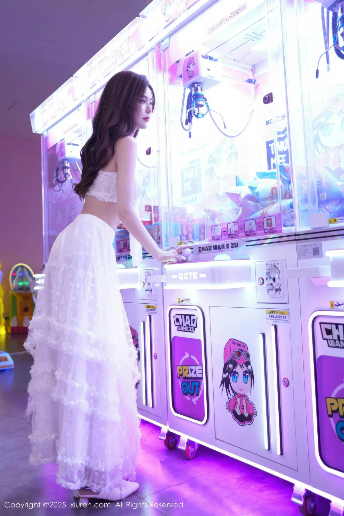 XiuRen 秀人 No.10791 拍黄瓜girl 白色连衣裙 - 6