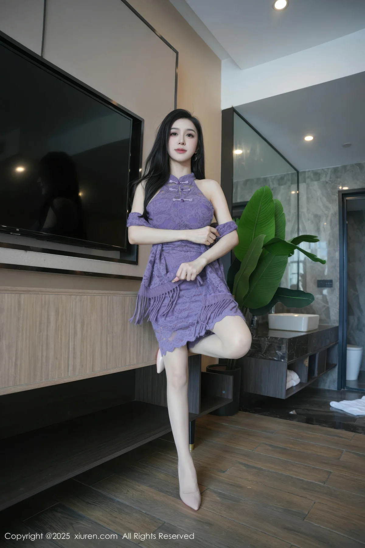 XiuRen 秀人 No.10801 小阿娇Gill 紫色连衣裙长腿高跟 - 1