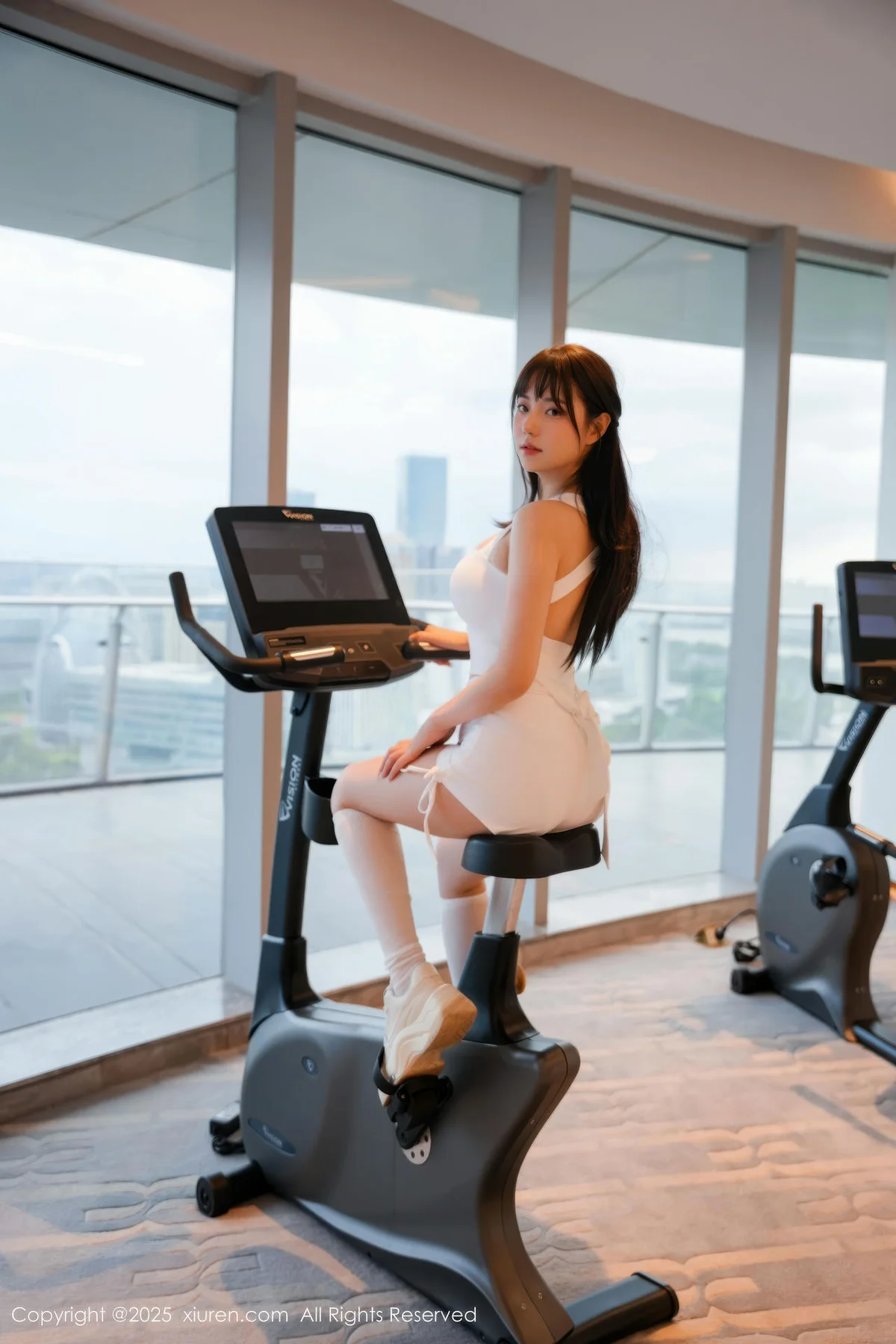 XiuRen 秀人 No.10808 软情 健身房场景拍摄 - 9