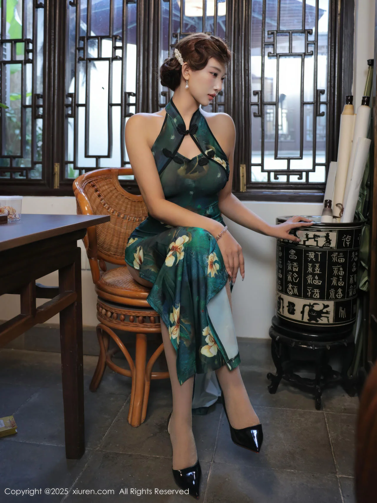 XiuRen 秀人 No.10815 金允希Yuki 绿色旗袍肉丝 - 9