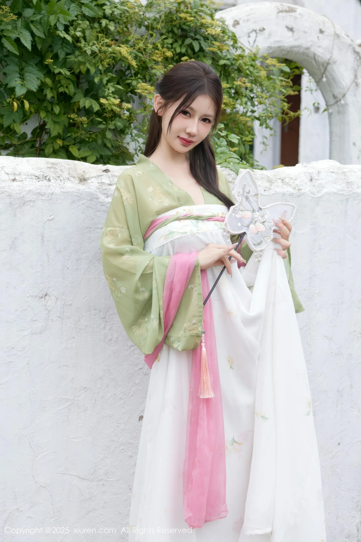 XiuRen 秀人 No.10834 尹甜甜sunny 中秋主题拍摄汉服装扮 - 2