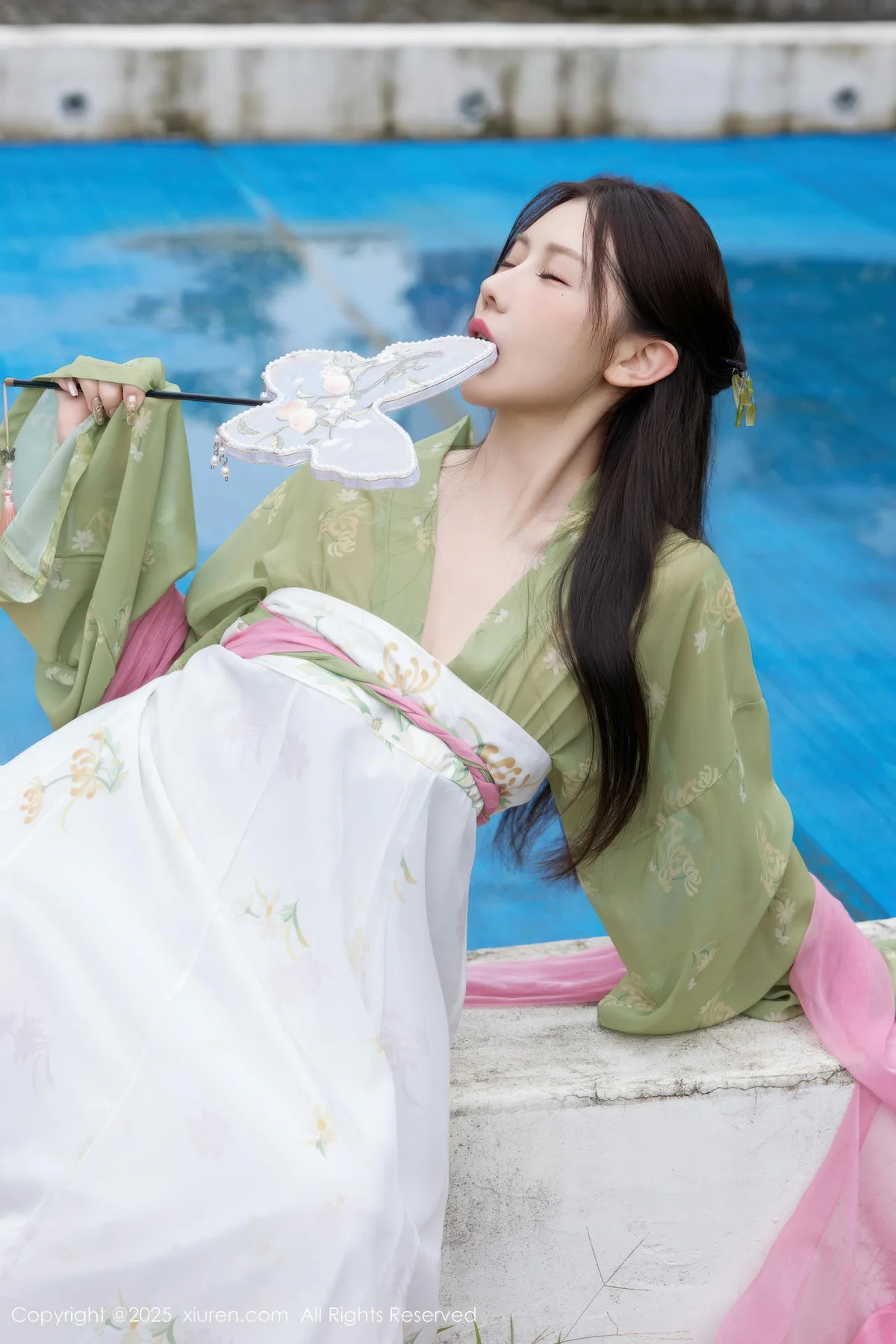 XiuRen 秀人 No.10834 尹甜甜sunny 中秋主题拍摄汉服装扮 - 2