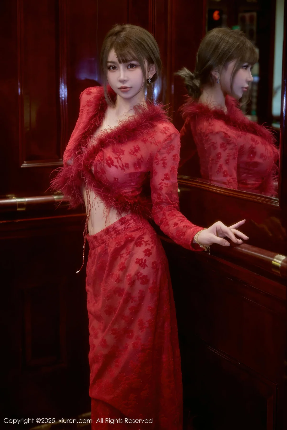 XiuRen 秀人 No.10848 Zoe柚柚美乳玉背红色复古服饰 - 2