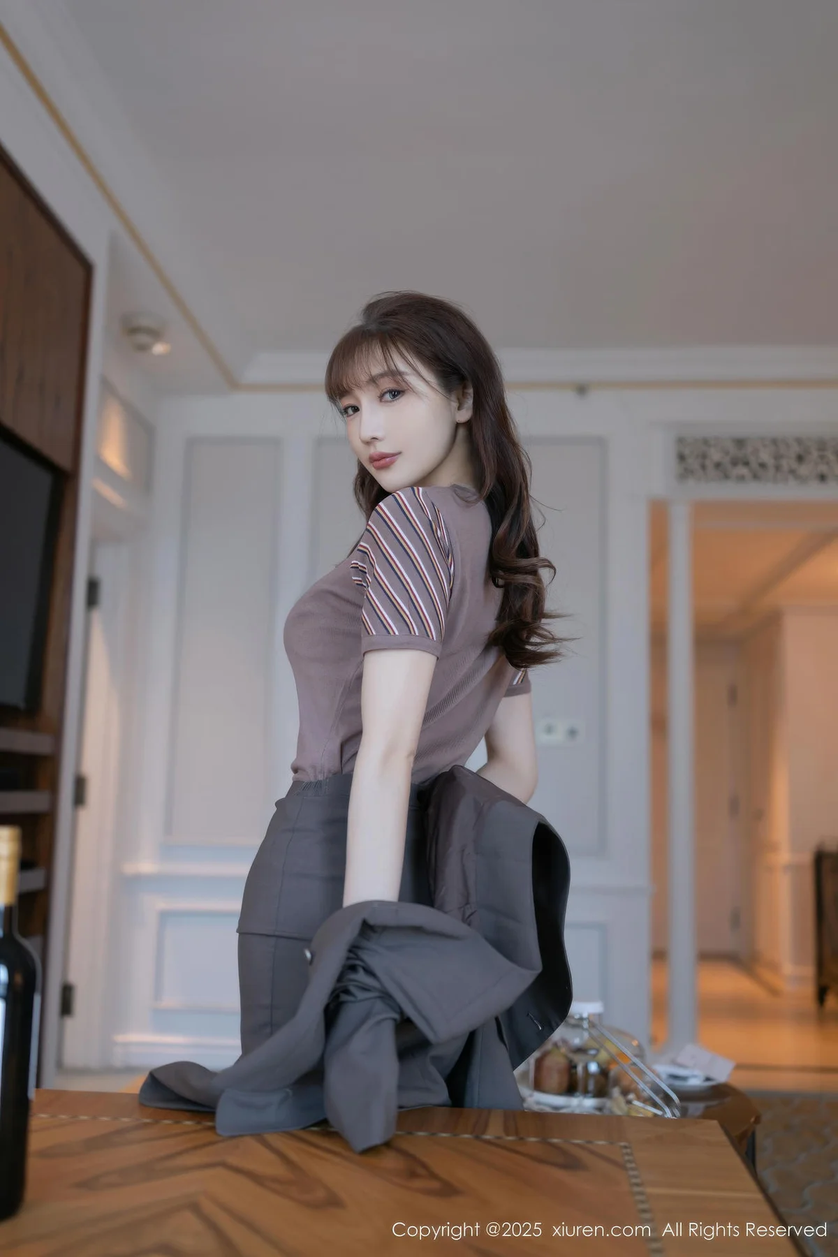 XiuRen 秀人 No.10850 陆萱萱空姐制服魅惑黑丝妖艳动人 - 3