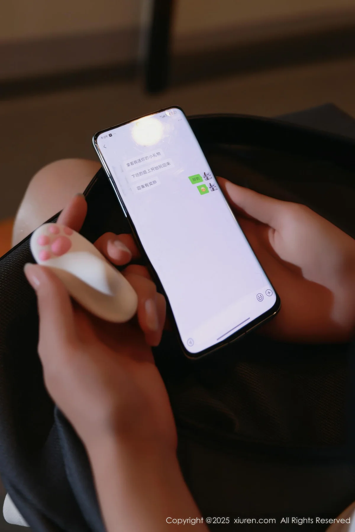 XiuRen 秀人 No.10856 南乔亮丝诱人肉色丝袜美乳 - 4