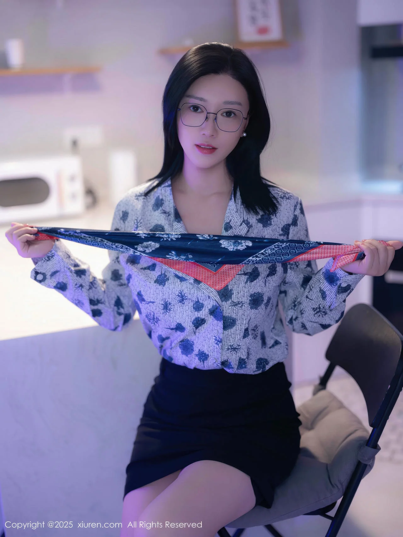 XiuRen 秀人 No.10866 软情空姐爆乳连体衣制服 - 4