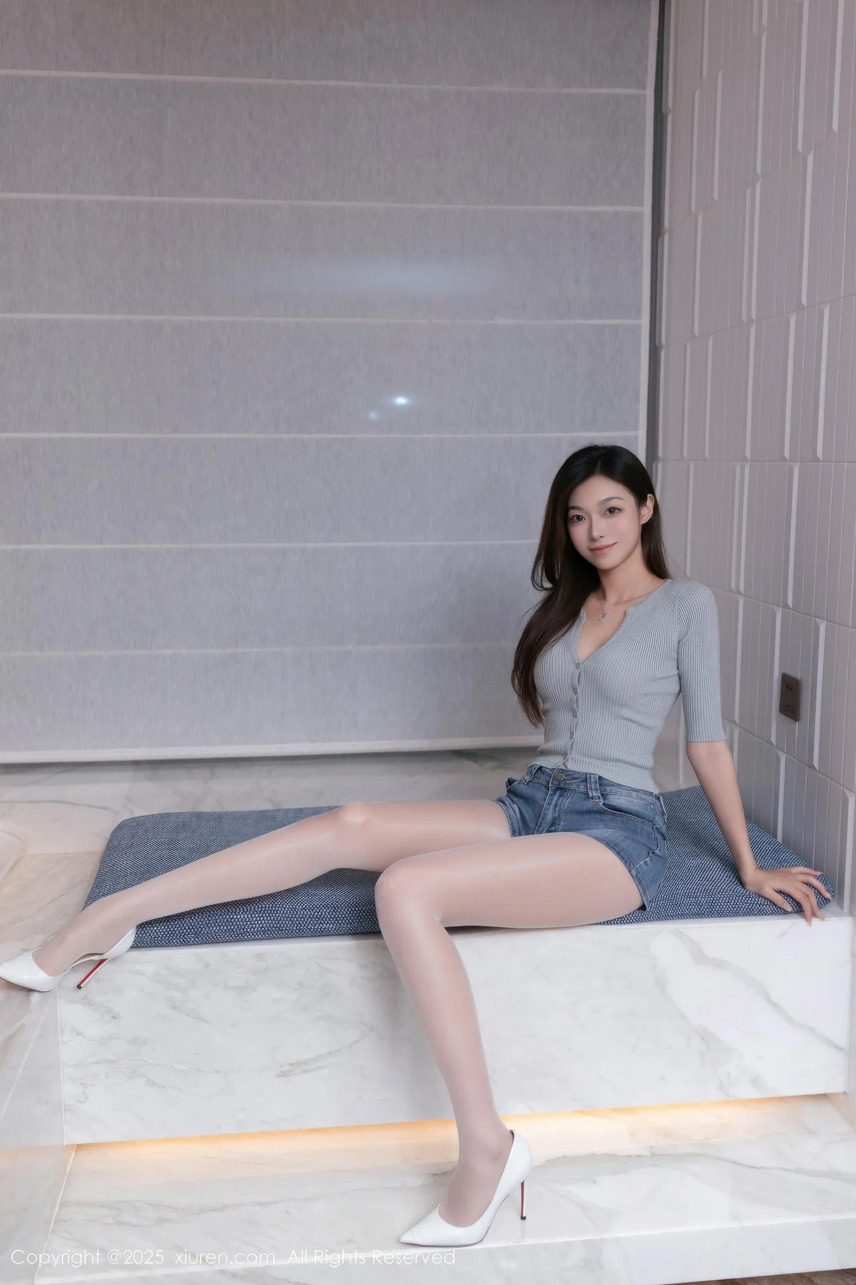 XiuRen 秀人 No.10881 kiki柚柚 蓝色超短牛仔裤 - 5