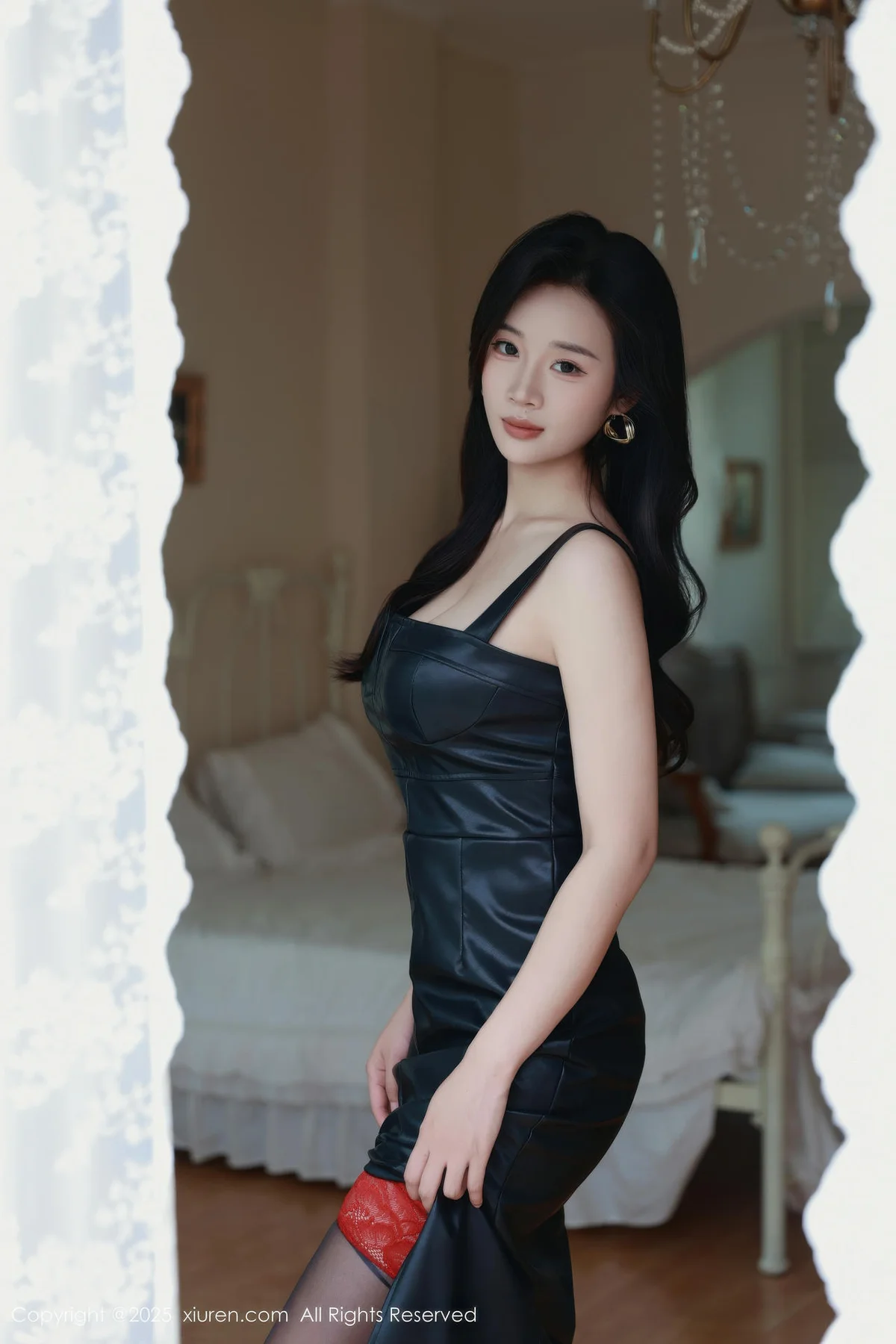 XiuRen 秀人 No.10885 南乔 黑色皮裙黑丝私房写真 - 3