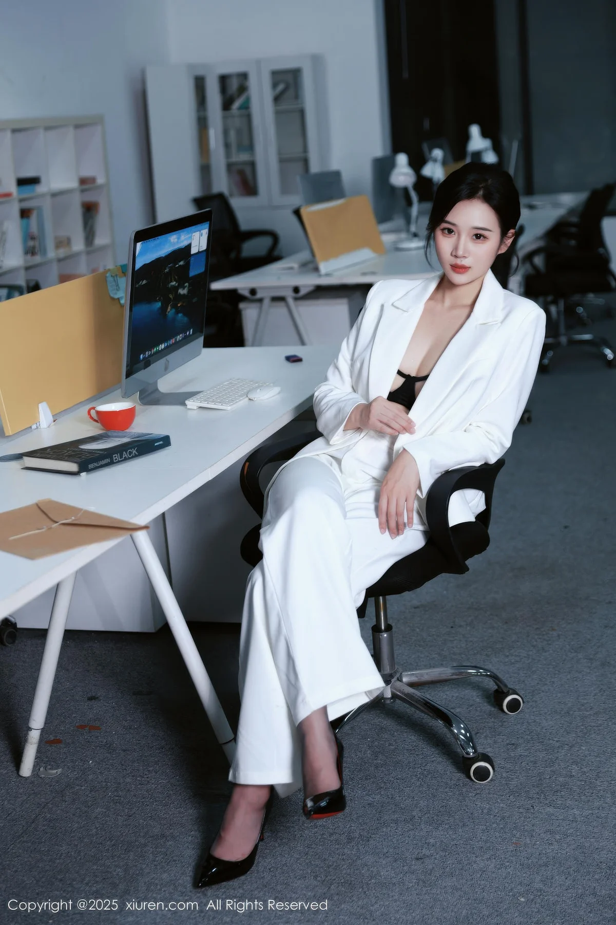 XiuRen 秀人 No.10908 南乔 白色西装黑丝ol - 10