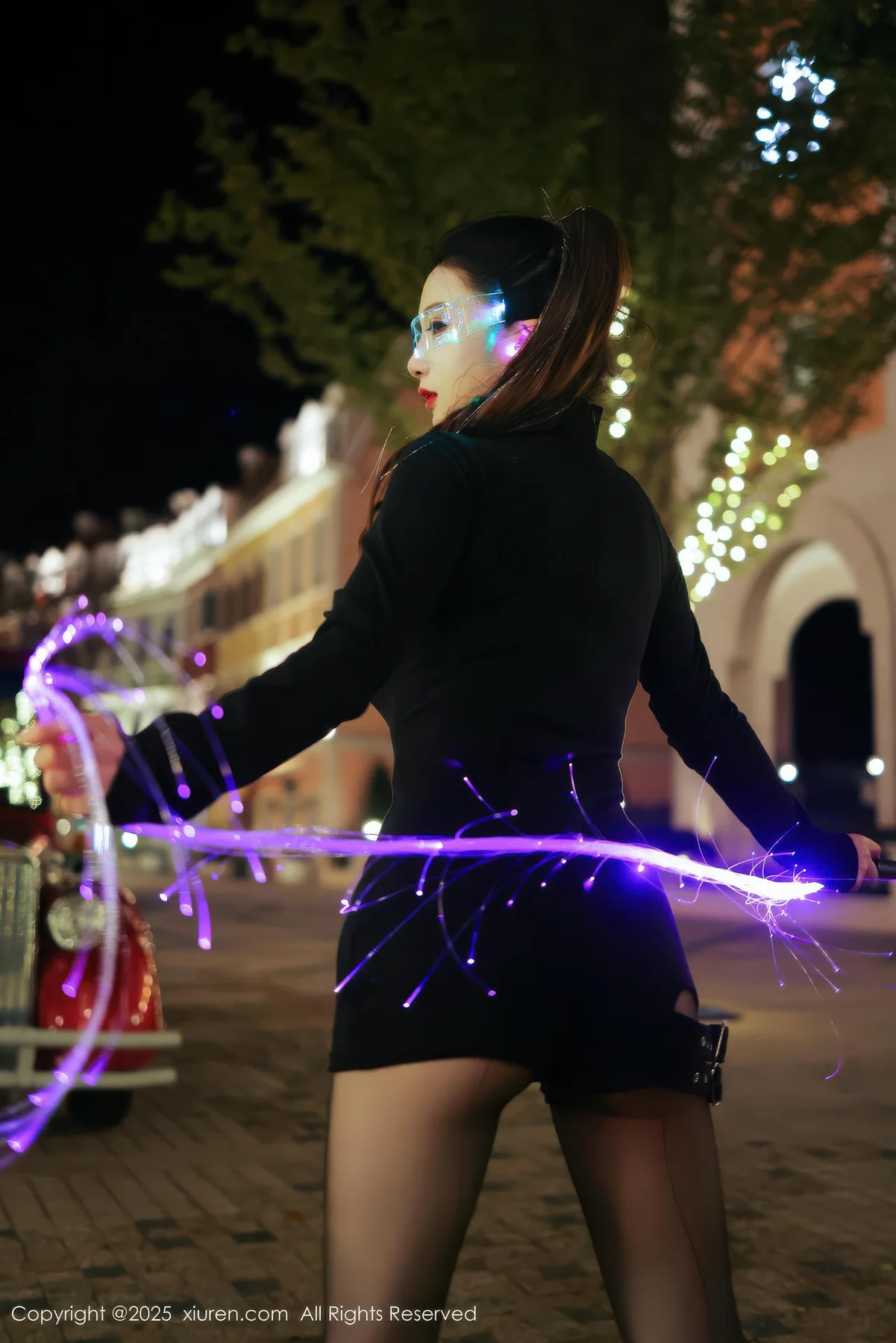 XiuRen 秀人 No.10936 小肉肉咪 街拍连衣短裙 - 5