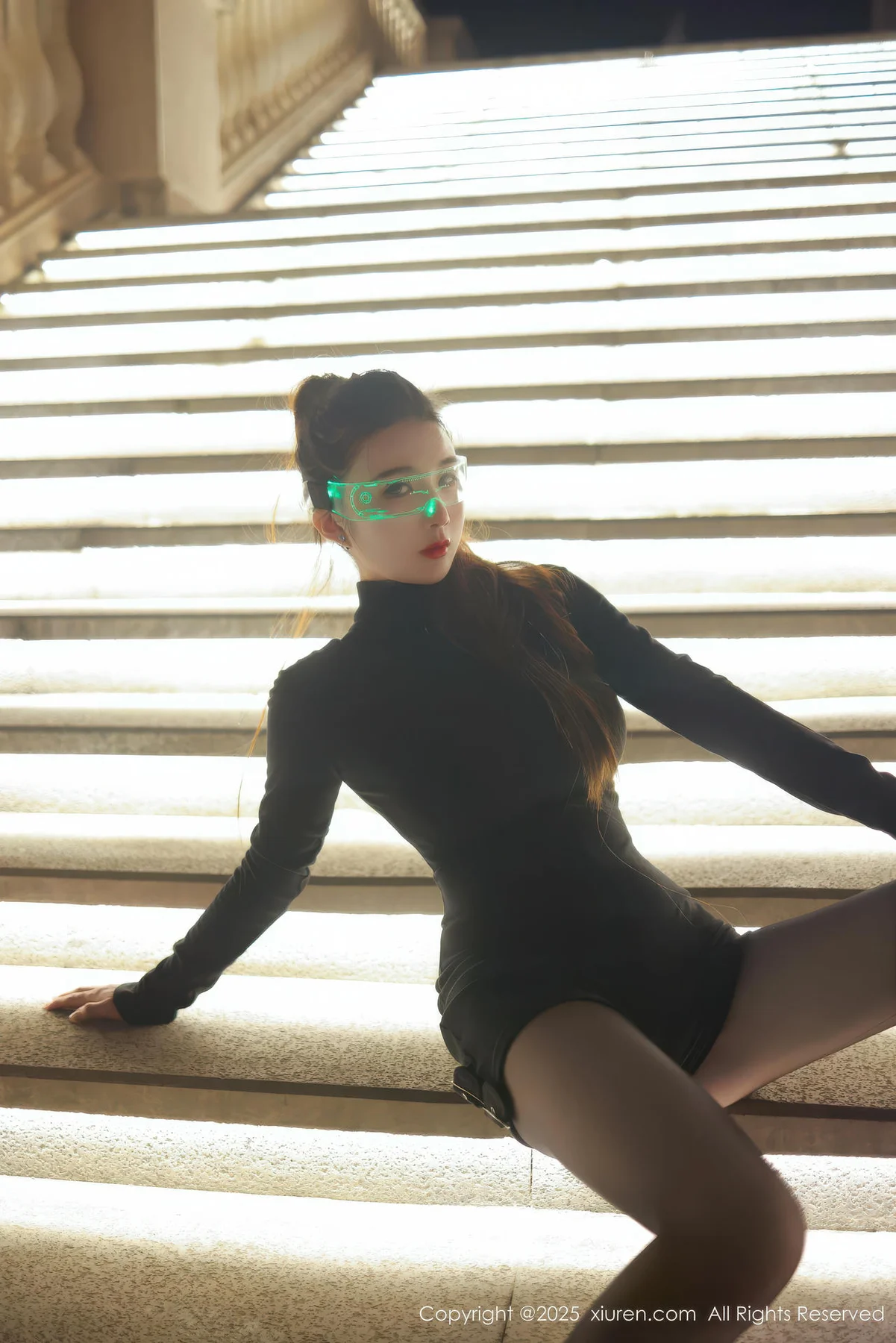 XiuRen 秀人 No.10936 小肉肉咪 街拍连衣短裙 - 3