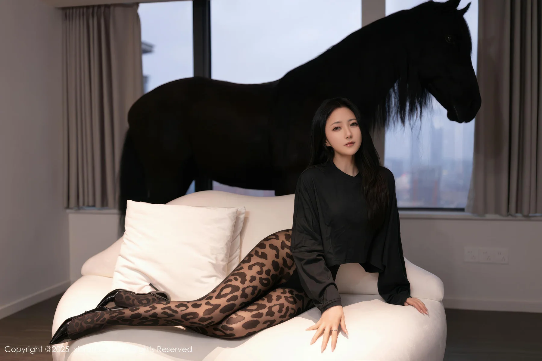 XiuRen 秀人 No.10938 鱼子酱Fish 性感豹纹黑丝 - 1